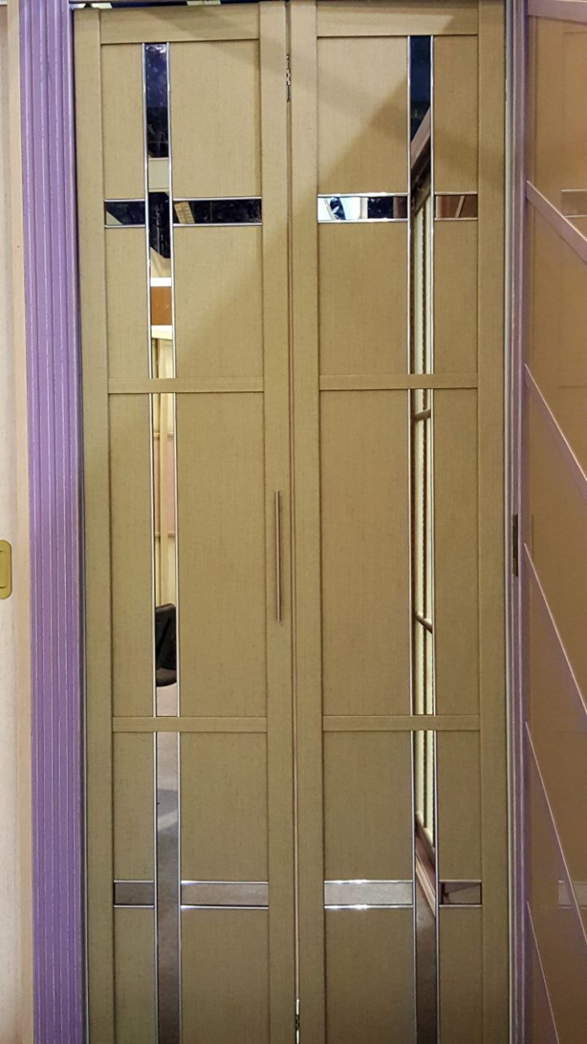 Двери гармошка шпонированные с зеркальным декором Ленинск-Кузнецкий
